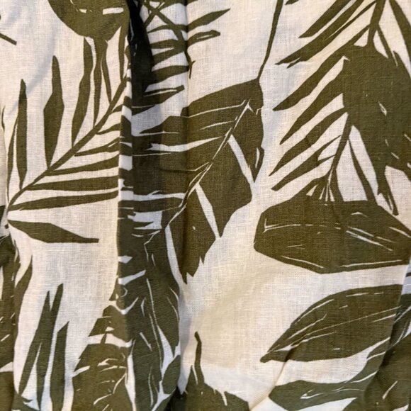 Abercrombie Linen-Blend High-Slit Maxi Skirt - XS petite in green pattern - Picture 4 of 5